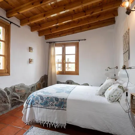 Holiday home Home2Book Rustic House Los Realejos, Private Pool Los Realejos